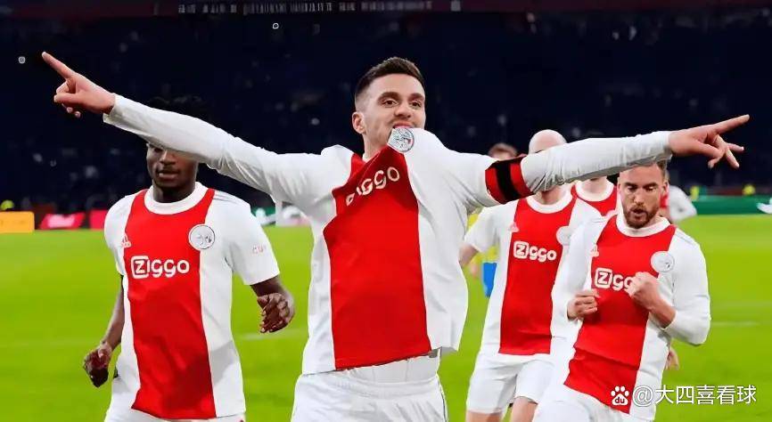 曼联弃帅成香饽饽！55岁名帅的救赎之战老东家抛橄榄枝太及时